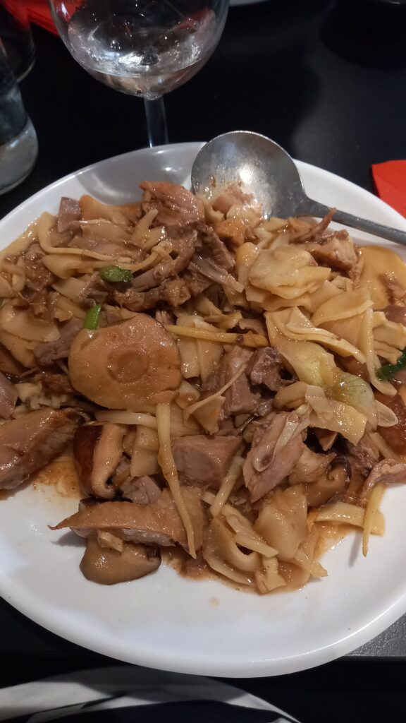 Anatra con bambù e funghi di Jinyong